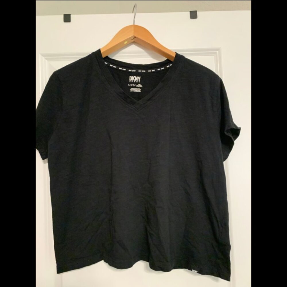 DKNY sport women’s black crop tee large